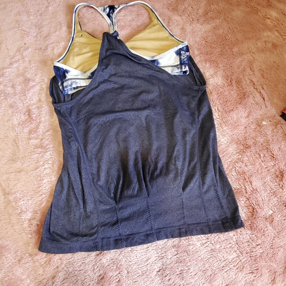 Lululemon - Picture 2 of 5